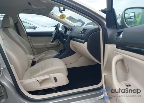 2013 Volkswagen Jetta Sportwagen 2.0L Tdi z USA, uszkodzony, nr VIN 3VWPL7AJ2DM624923